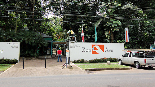 Zoo Ave entrance